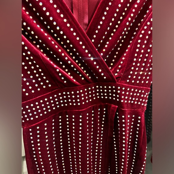 WINDSOR *NWT* Alexa Velvet Wrap Dress Burgundy Sparkly Longsleeve Mini Dress XS - Picture 7 of 8